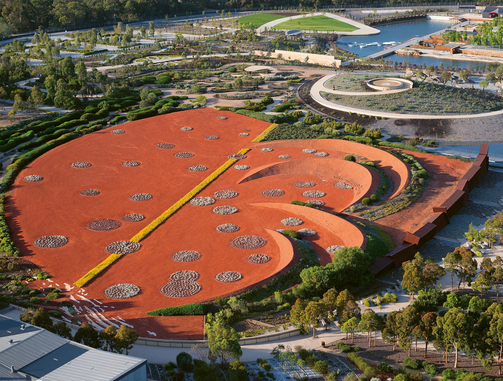 A New Book Cultivates a Rich Survey of 300 Magnificent Gardens